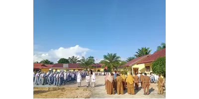 Kegiatan Upacara Bendera